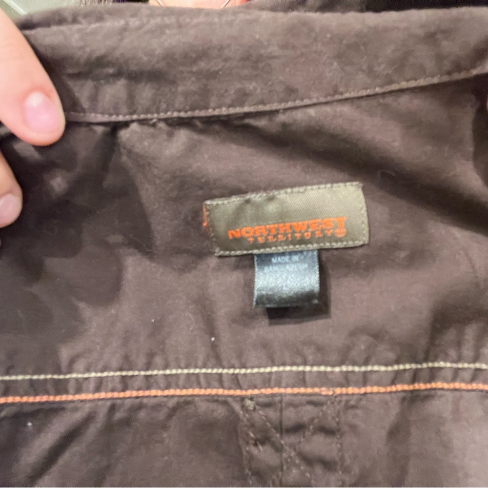 Men’s Northwest Territories L shirts 5 for 1 price